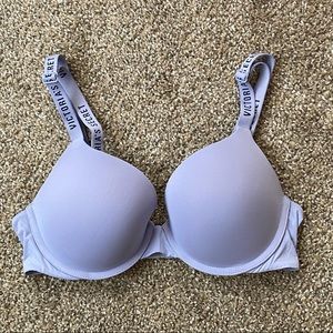 COPY - Victoria’s Secret T-Shirt Bra 34C